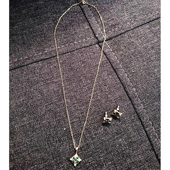 Vintage Emerald Green & Rhinestone Flower Pendant Necklace & Stud Earrings Set - Picture 5 of 8